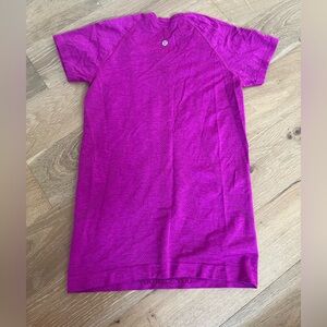 Magenta Lululemon Swiftly tech